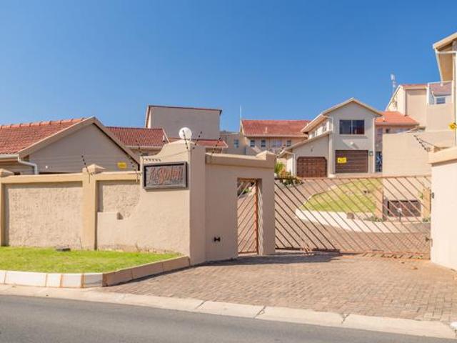4 Bedroom Townhouse in Shelly Beach