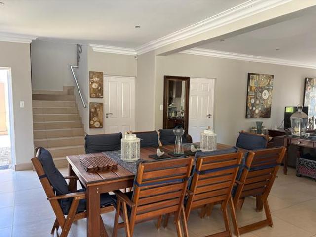4 Bedroom Townhouse in Shellyvale