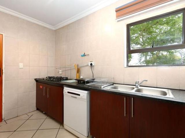 4 Bedroom Townhouse in Valley View Estate