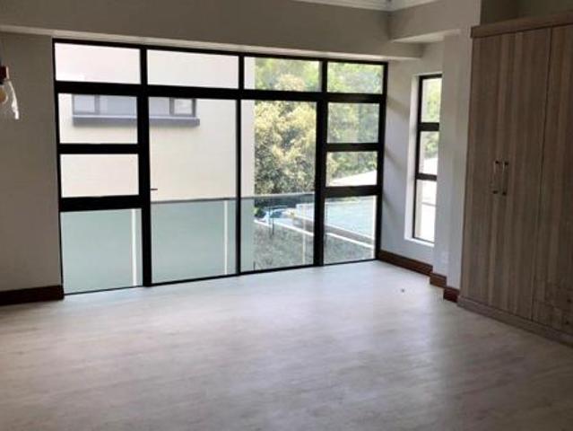 4 Bedroom Townhouse in Waterkloof