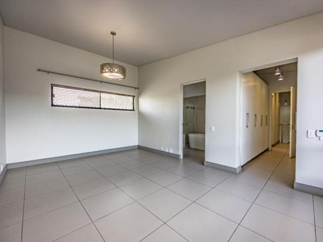 4 Bedroom Townhouse in Waterkloof Ridge