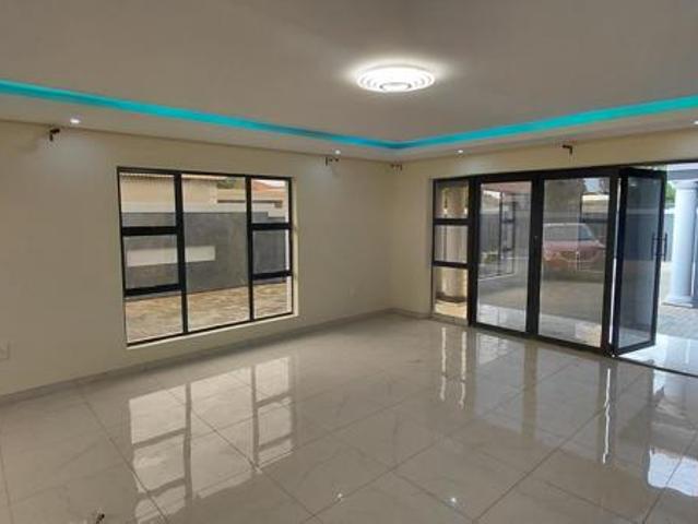 4 Bedroom Townhouse in Wilkoppies