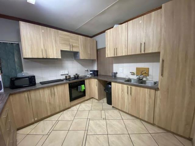 4 Bedroom Townhouse in Willows