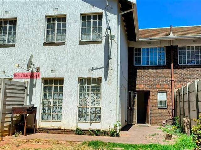 4 Bedroom Townhouse in Windsor West