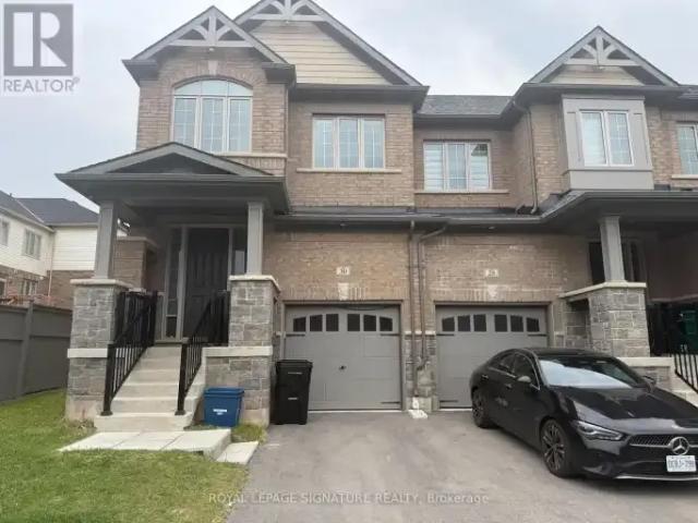 4 Bedroom Townhouse Kitchener ON 103179207