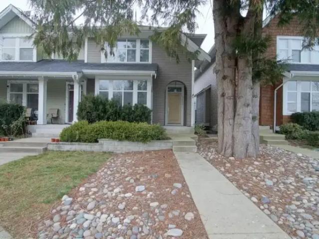 4 Bedroom Townhouse Langley BC LS98533776