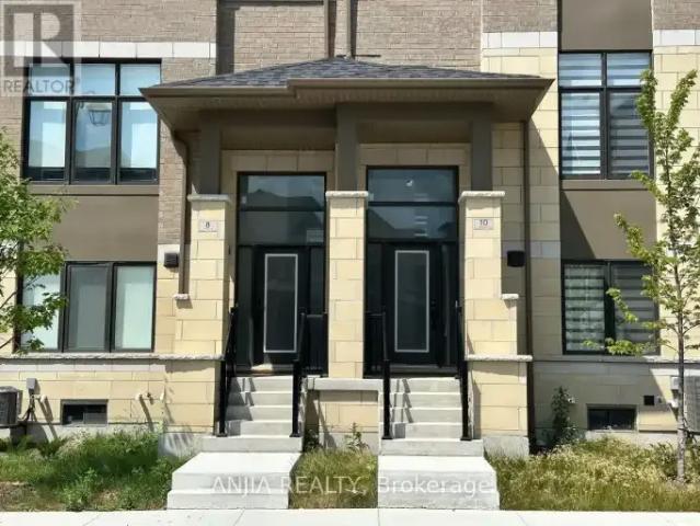4 Bedroom Townhouse Richmond Hill ON 104067108