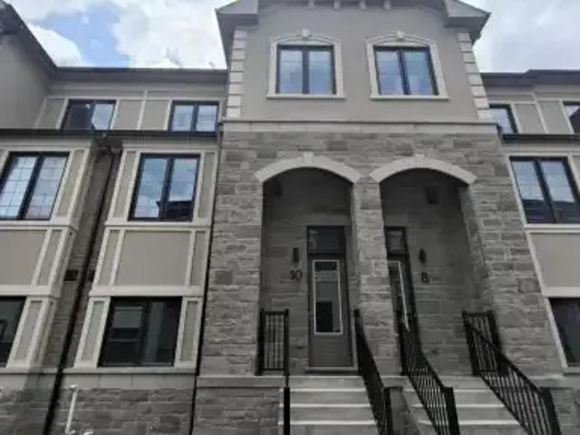 4 Bedroom Townhouse Richmond Hill ON 102578895