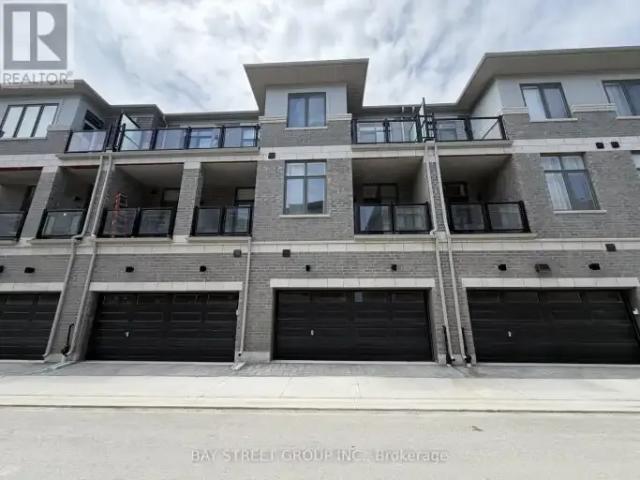4 Bedroom Townhouse Richmond Hill ON 102629503