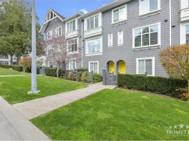 4 Bedroom Townhouse Surrey BC 101476163
