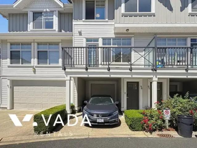 4 Bedroom Townhouse Surrey BC 104401679