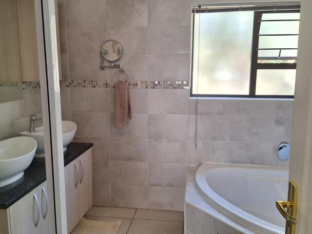 4 Bedroom townhouse sectional sold in Fairland, Randburg