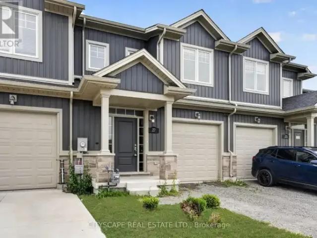 4 Bedroom Townhouse Thorold ON 104471028