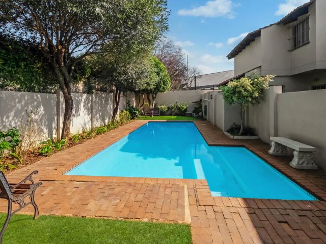 4 Bedroom Townhouse To Let in Sandown