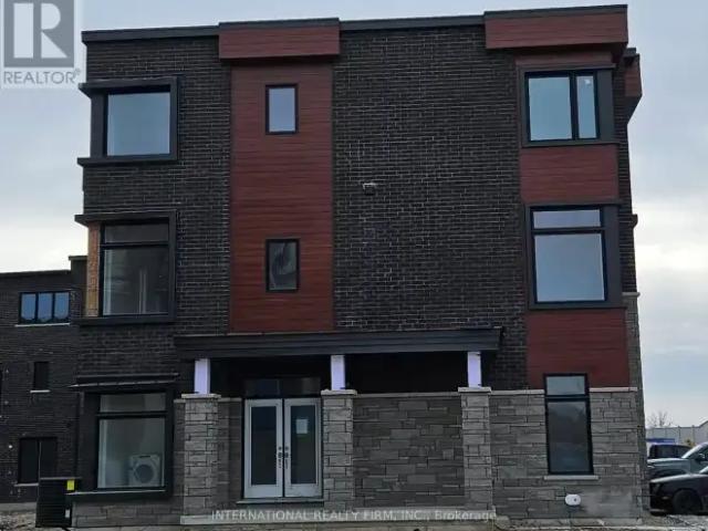 4 Bedroom Townhouse Vaughan ON 104183248
