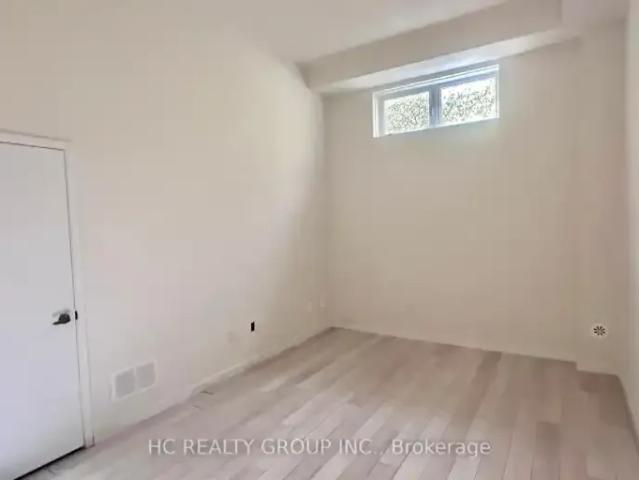 4 Bedroom Townhouse Vaughan ON LS102847468