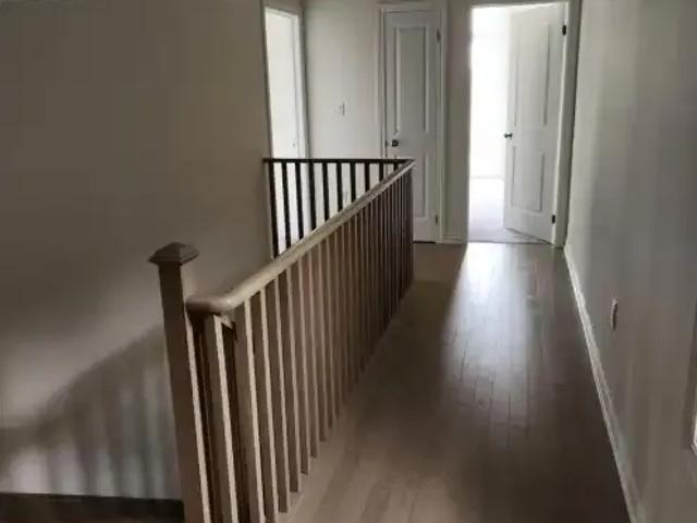 4 Bedroom Townhouse Vaughan ON LS102339257
