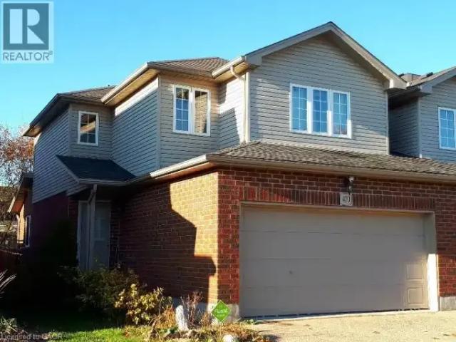4 Bedroom Townhouse Waterloo ON 105167522
