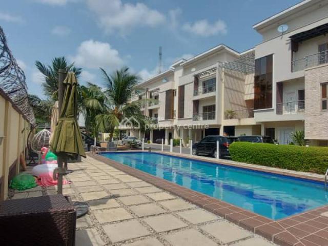 4 bedroom Terrace With A Room Bq