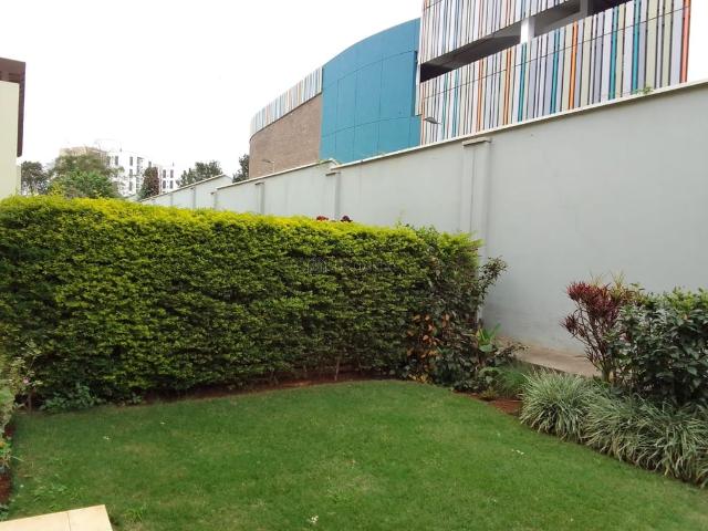 4 Bedroom Villas to Let