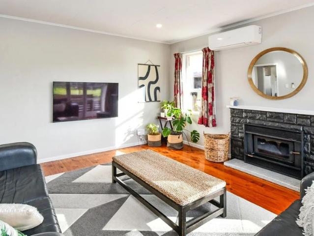 4 Bedrooms on Gossamer Dr