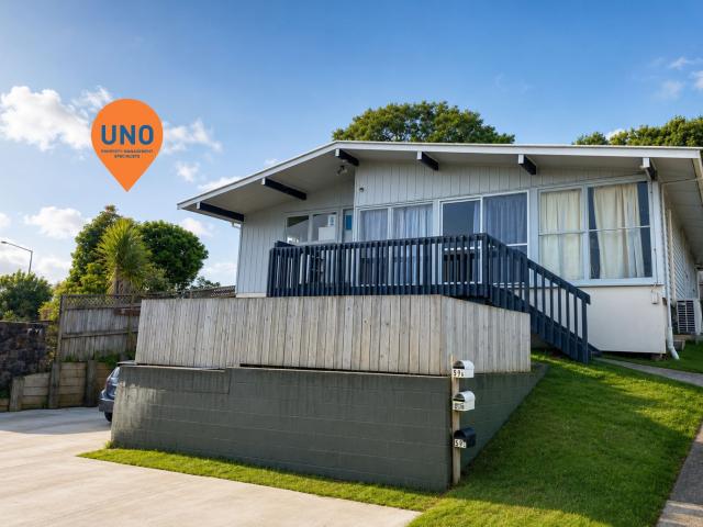 4 Bedrooms on Roseman Ave