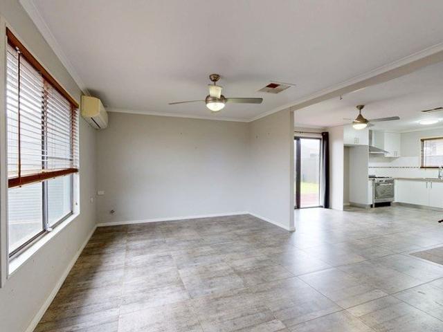 4 bedrooms and a shed in a quiet cul de sac