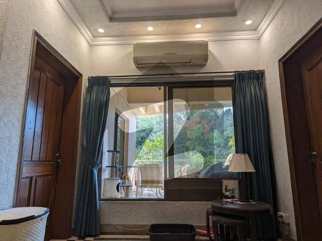 4 Bedrooms Apartment for Sale