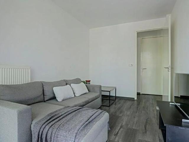 4 bedrooms Appartement Surface Area: 84m2
