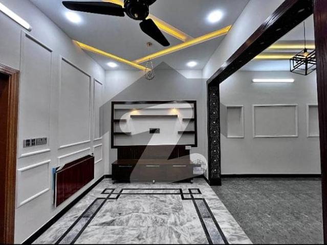 4 Bedrooms Double Storey House For Rent