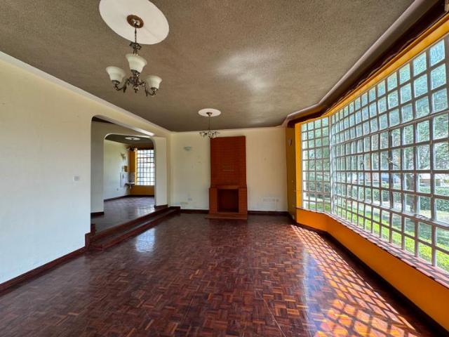 4 bedrooms +Dsq for rent