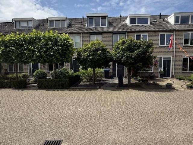 4 bedrooms Huurwoning Surface Area: 140m2