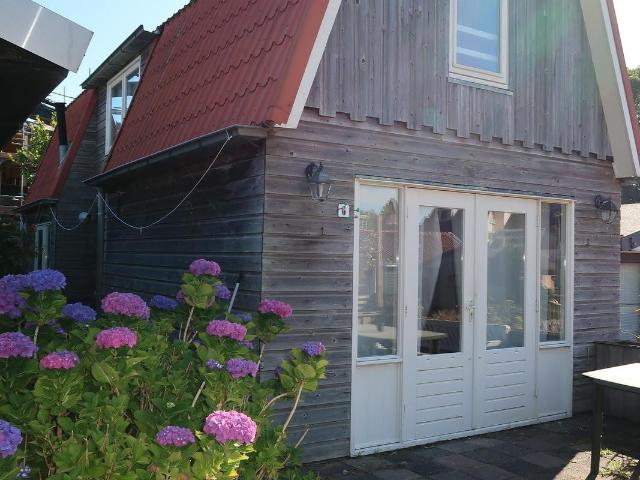 4 bedrooms Huurwoning Surface Area: 80m2