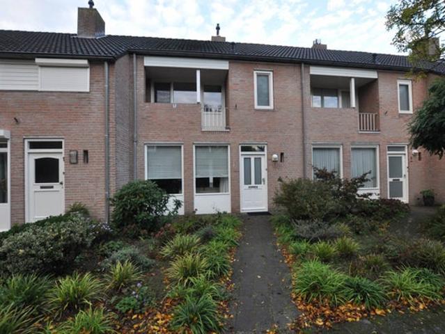 4 bedrooms House Surface Area: 114m2 Unfurnished