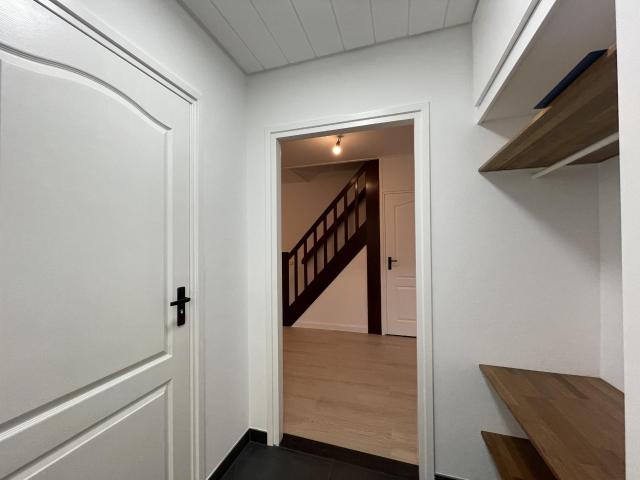 4 bedrooms House Surface Area: 130m2 Unfurnished