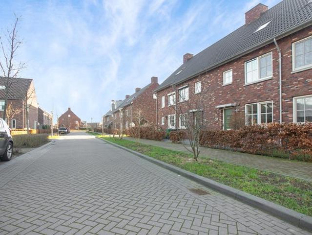 4 bedrooms House Surface Area: 149m2 Unfurnished Available from: 2026 07 11