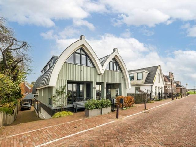 4 bedrooms House Surface Area: 150m2 Unfurnished Available from: 2026 09 01
