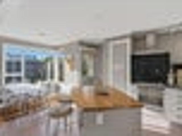 Four bedrooms in Windsor