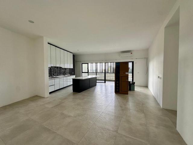 4 bedrooms Lumos Residence Jalan Ong Tiang Swee Swinburne BMC