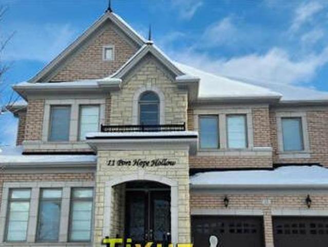 4 Bedrooms Luxury Detached House for Lease