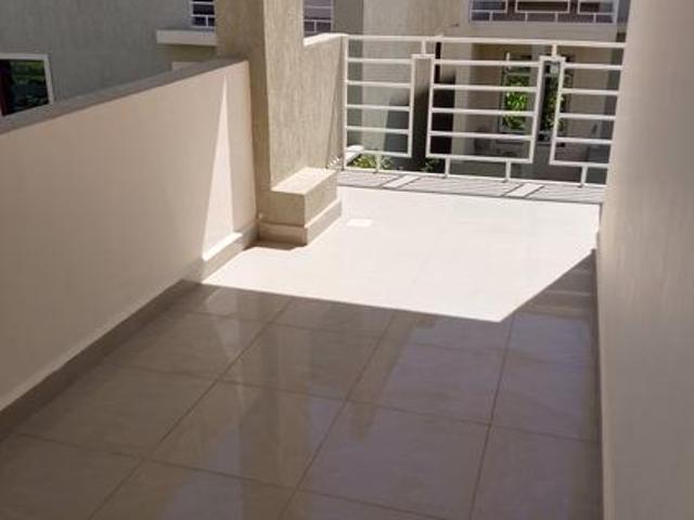 4 Bedrooms Townhouse plus dsq for sale Kitengela 15.5M