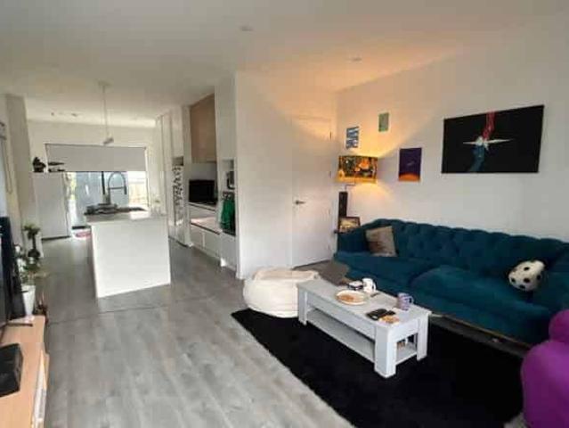 4 Bedrooms, 2.5 Bathrooms, Garage Westgate