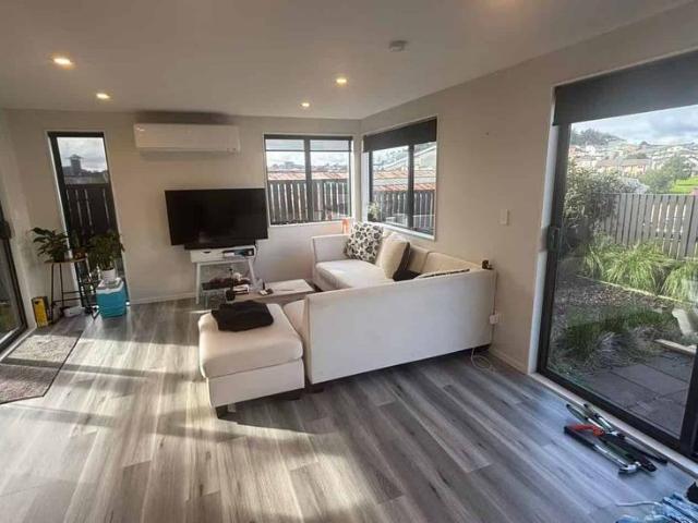 4 bedrooms, 3 bathrooms, Mt Roskill