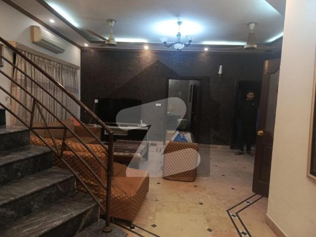 4 Beds 10 Marla Double Unit House For Rent In Ex Air Avenue DHA Phase 8 Airport Road Lahore. DHA Phase 8 Ex Air Avenue