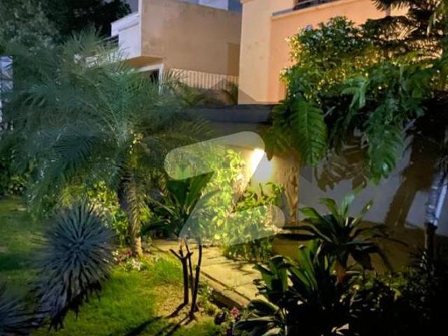 4 Beds 1 Kanal Beautiful Location House for Sale in Sector B Askari 11 Lahore. Askari 11 Sector B