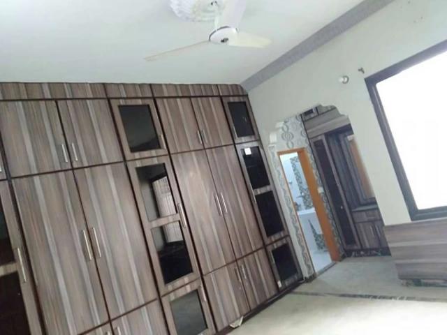4 beds and lounge park facing portion for rent Karachi Gulistan e Jauhar Block 7 ID 19275