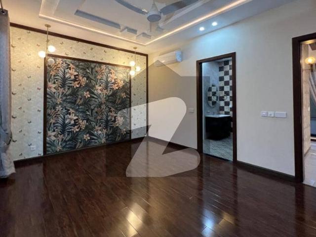 4 Beds Full House 10 Marla Prime Location House For Rent In DHA Phase 7 Lahore