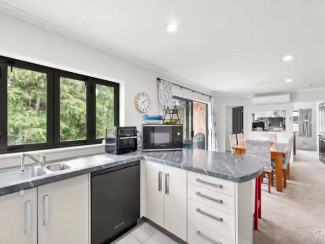 4 Beechwood Way, Te Marua, Upper Hutt City