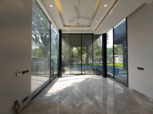 4 BHK Villa for Sale in Chhatarpur, Delhi
