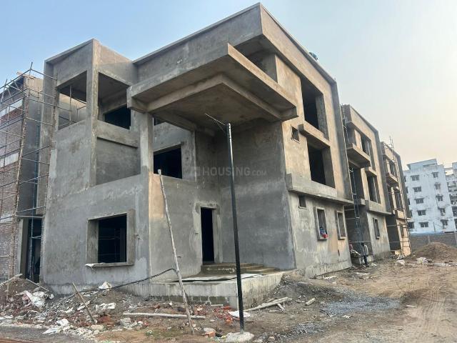 4 BHK Villa in Tadepalli for resale Vijayawada. The reference number is 19853875